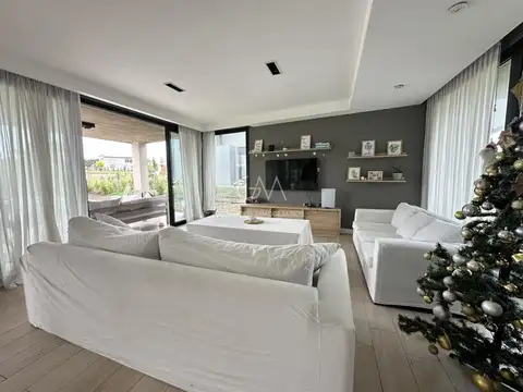 Av. Jorge Newbery 4550