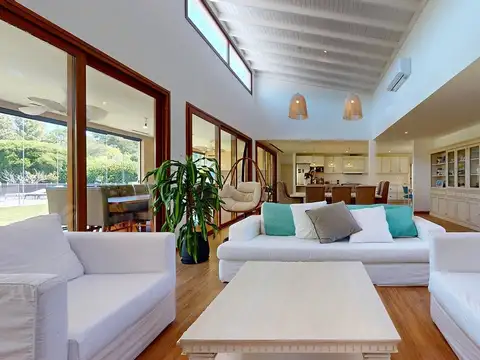 Casa en Venta de 5 dormitorios