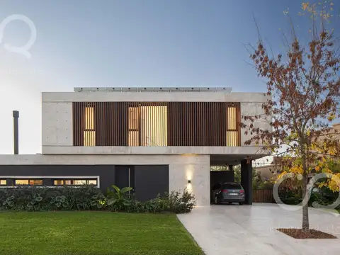 Casa en Venta al Oeste