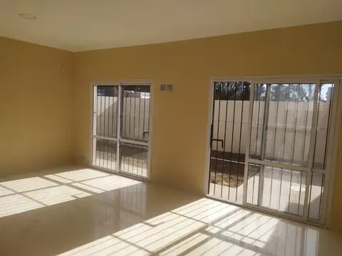Depto Tipo Casa en Venta de 2 ambientes