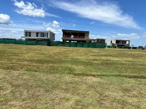 Terreno en Venta 20  mts Frente