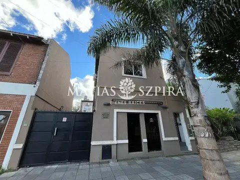 Depto Tipo Casa en Venta de 6 ambientes