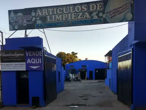 Local en Venta en Centro (Zarate), USD 220.000