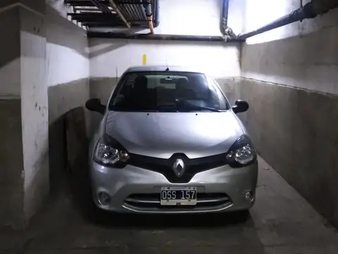 Cochera en subsuelo actualmente con renta