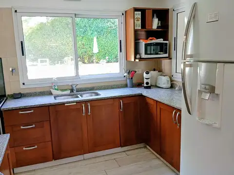 CASA EN VENTA IMPECABLE EN LOS CARDALES COUNTRY CLUB