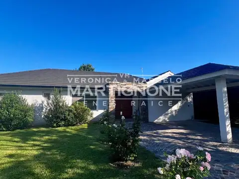 Impecable casa con pileta de natación Altos de Manzanares