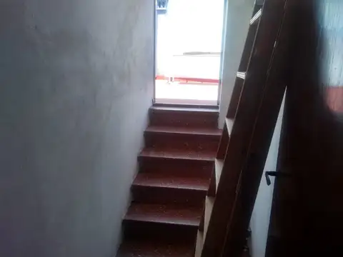 Depto Tipo Casa en Venta de 4 ambientes