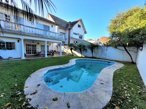 VENTA espectacular casa SAN ISIDRO/ APTO CREDITO