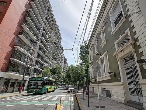 Rosario 211 - Frente a Parque Rivadavia - Caballito