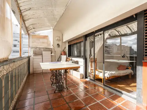 UNICO 2 AMBIENTES C/BALCON TERRAZA CON SOL (ver descrip)