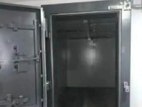 Local - Venta - Argentina, La Plata - calle 47 700