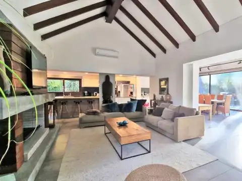 Casa en Venta de 4 dormitorios