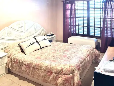 Alsina entre Lavalle y Matheu