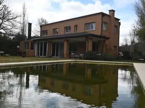 Casa en Venta en Los Ceibos, USD 575.000