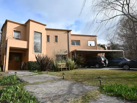 Casa en Los Ceibos  Club de Campo