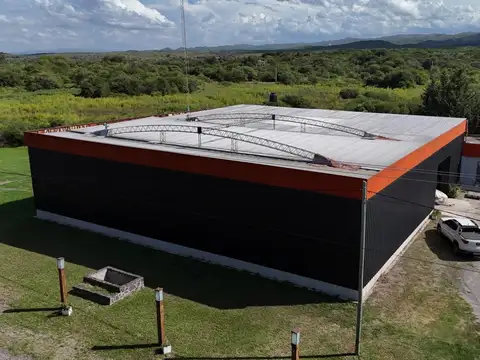 Galpon en Alquiler Falda de Carmen