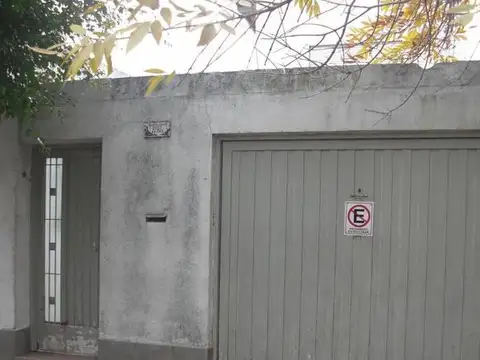 MULTIFAMILIAR CON TRES PH,PATIOS,TERRAZAS Y ENTRADA DE AUTO