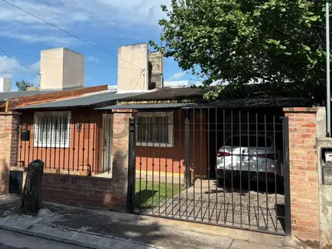 VENTA CASA ZONA ALTO ALBERDI C ESCRITURA