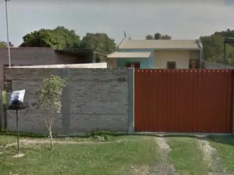 Casa en Venta! cerca de la Av. Castelli