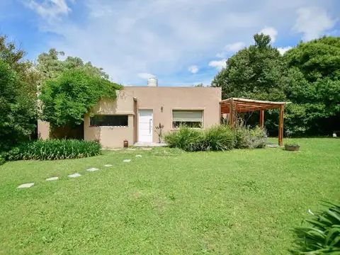 CASA EN VENTA EN CITY BELL EN PLANTA BAJA