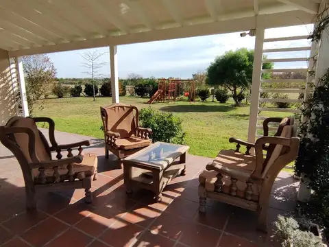 Casa 6 ambientes con 3 baños