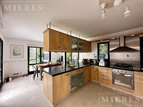 Casa en venta en El Establo