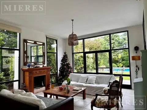 Casa en Venta en El Establo, USD 395.000