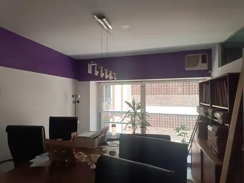 Oficina en Venta al Este