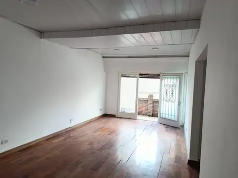 Depto Tipo Casa en Alquiler en Villa Urquiza, $ 1.400.000