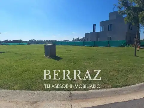 Lote venta de 557 m2 en San Pablo Pilar