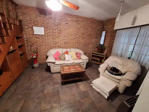 CASA VENTA 5 AMBIENTES ADROGUE A.CREDITO