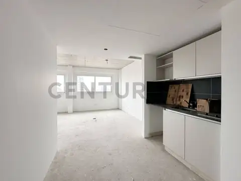 VENTA OFICINA A ESTRENAR CON 3 COCHERAS