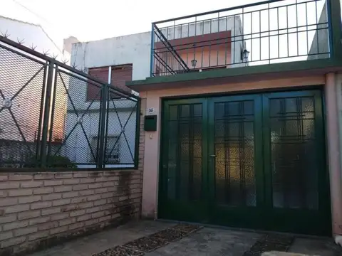 Juan Mazza  300 1° , Piso 1