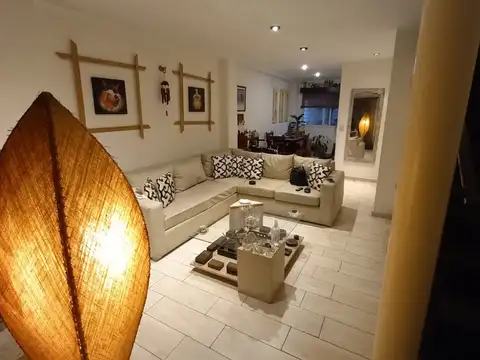 Duplex 4 Amb. con Garage - Carapachay