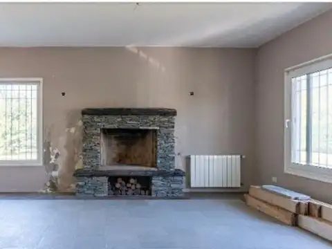 Casa 6 ambientes con 3 baños