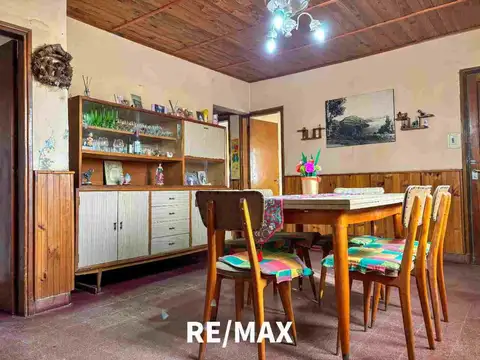 Casa 4 ambientes con 1 baño