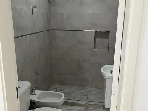 Depto Tipo Casa en Alquiler en Temperley, $ 680.000