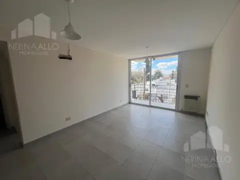 Departamento en Alquiler en Moron, $ 550.000