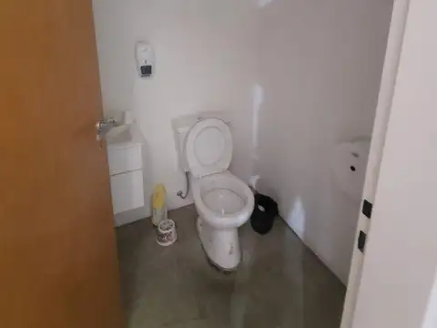 Local en Venta en Manuel B Gonnet, USD 700.000