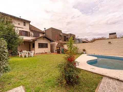 CASA VENTA SAN ISIDRO JARDIN PILETA APTO CREDITO
