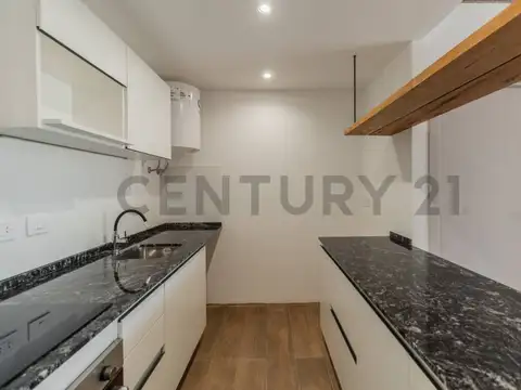 TRES AMBIENTES EN ALMAGRO CON BALCON