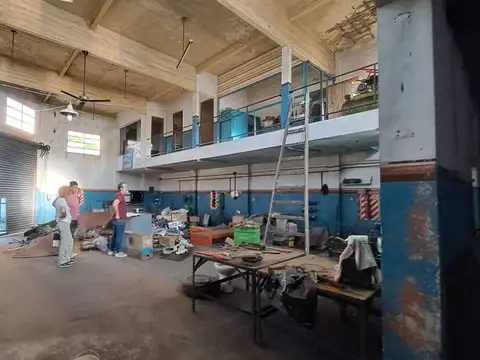 Galpon en Alquiler 19  mts Fondo