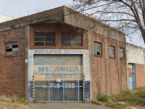 Galpón 200m2 S/Lote 10x19 Con Fza. Motriz