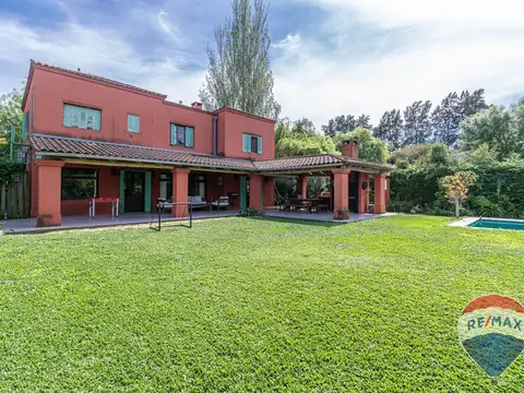 Casa en Venta de 5 dormitorios