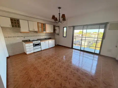 VENTA DEPARTAMENTO 2 AMBIENTES BALCÓN