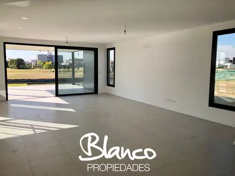 Casa en Venta al Noroeste