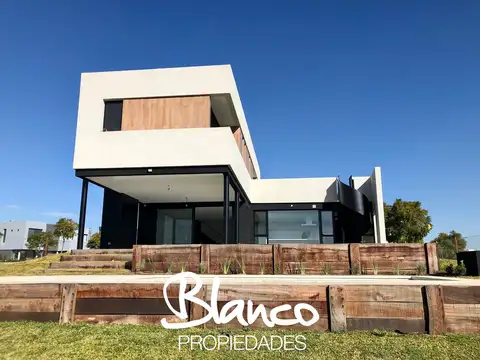 Casa en Venta en Puertos del Lago Barrio Vistas, Escobar, G.B.A. Zona Norte