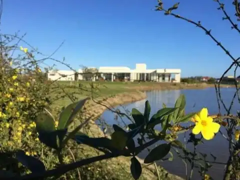 Terreno en Venta 15  mts Frente