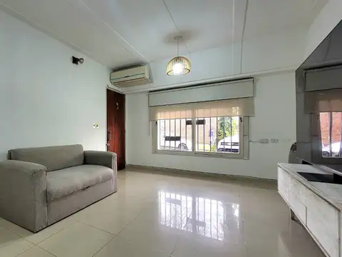 VENTA CASA 3 AMBIENTES C/COCHERA MARTIN CORONADO