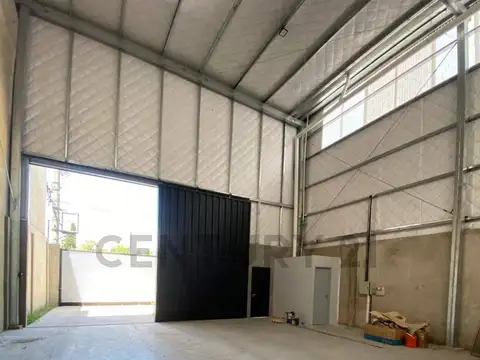 Galpon en Venta 38  mts Fondo